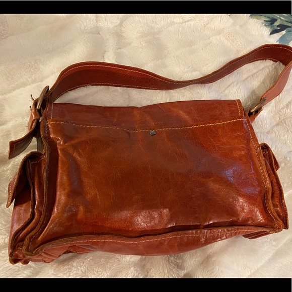 Francesco Biasia Leather Boho Style Shoulder Bag - Picture 4 of 14